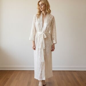 Vintage Y2K 90s Frederick's of Hollywood Sheer Lace & Satin Cream Robe USA M